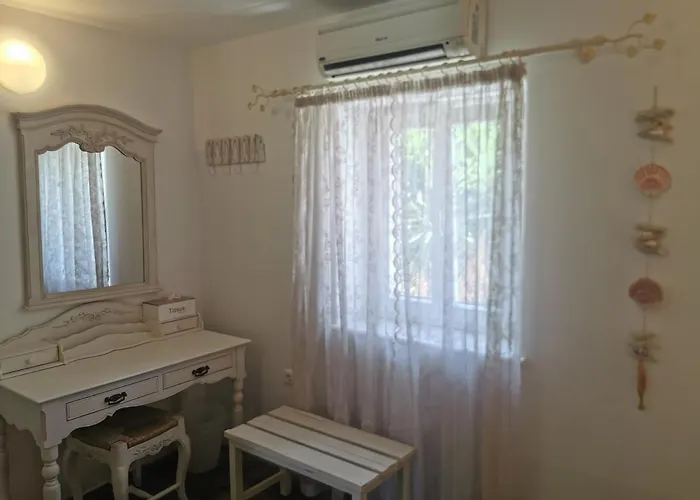 Lägenhet Mare Ambelas